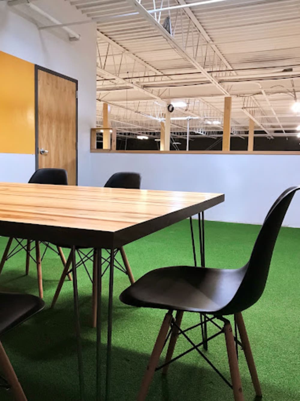 MAKEbhm 3rd Ave Suite