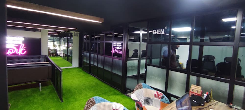 Owlxup, Shop Sector XX DHA Phase