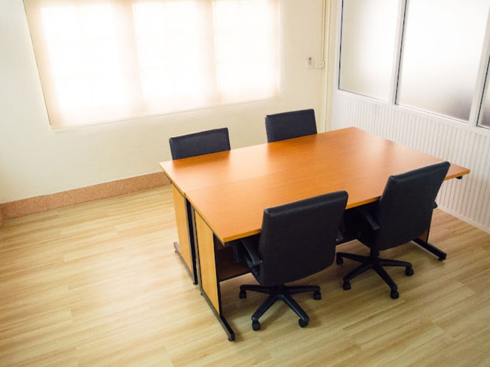 Poolsub Space Bangkok