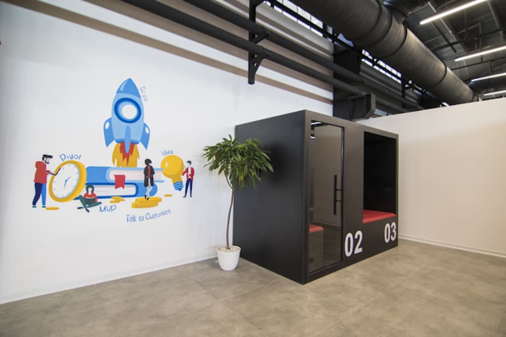 Amp innovation Factory