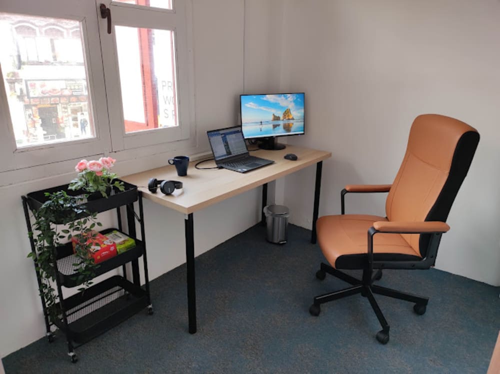 Cosy Corner - Private Working Space