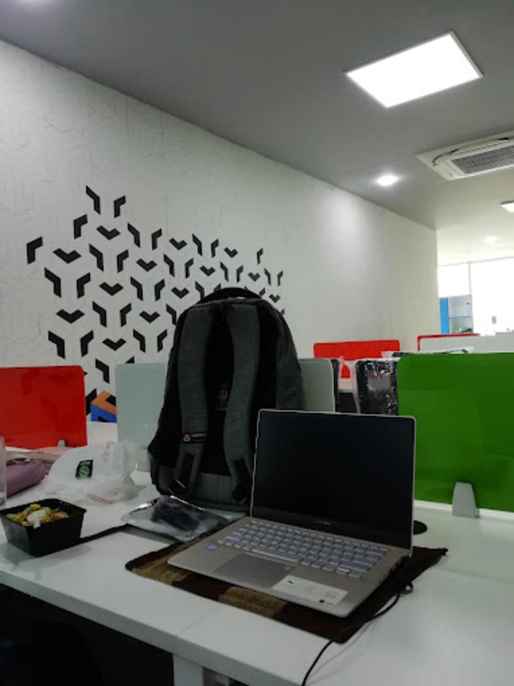 HawkisH Coworking Space