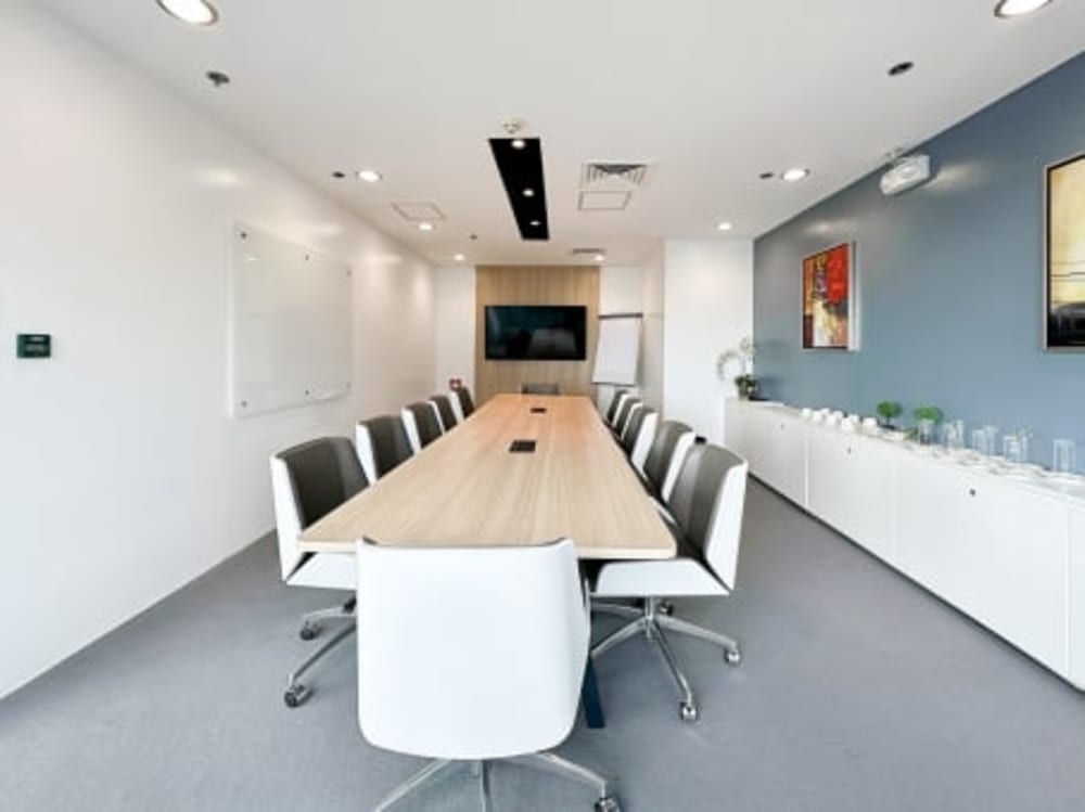 Regus Manila PBCom Tower