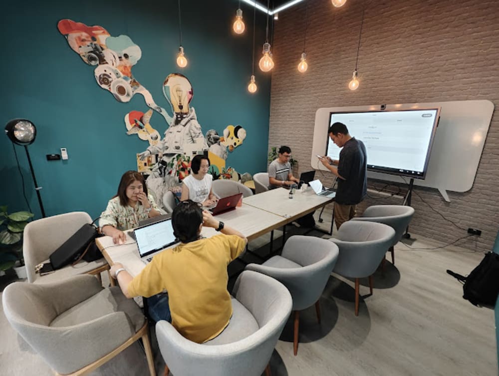 Too Fast To Sleep-Bangkok