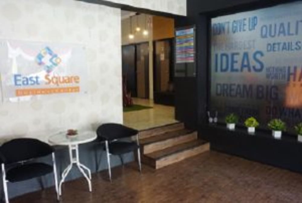 EastSquare Business Center