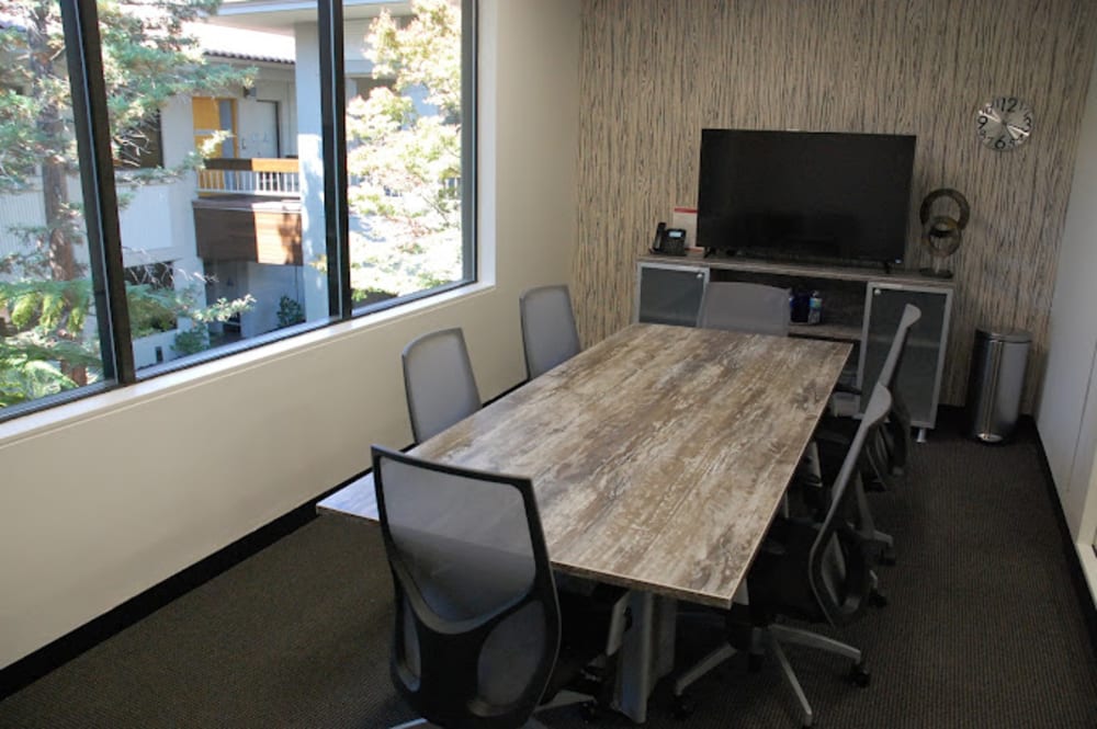 Regus Embarcadero Place