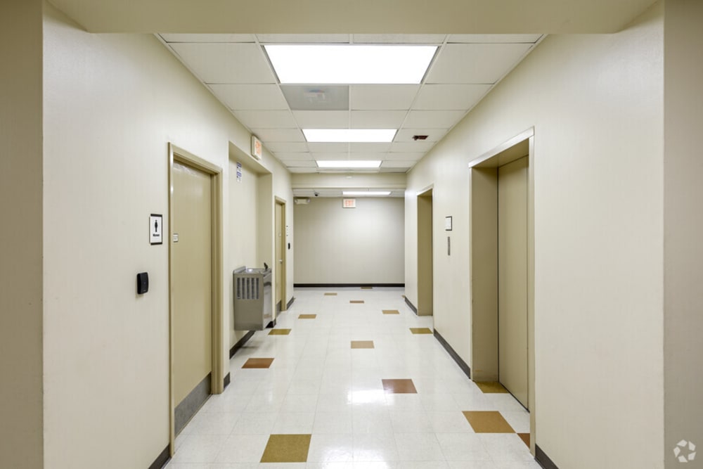 Autonomous Buildings Office Space-700 LP