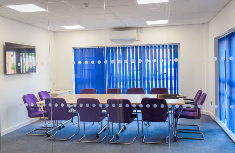 Ongar Business Centre Lundy lulla