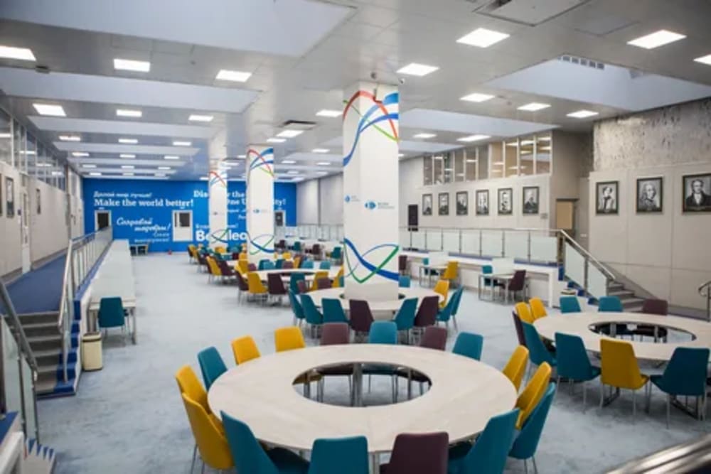 Oh Spaces Parsi Colony