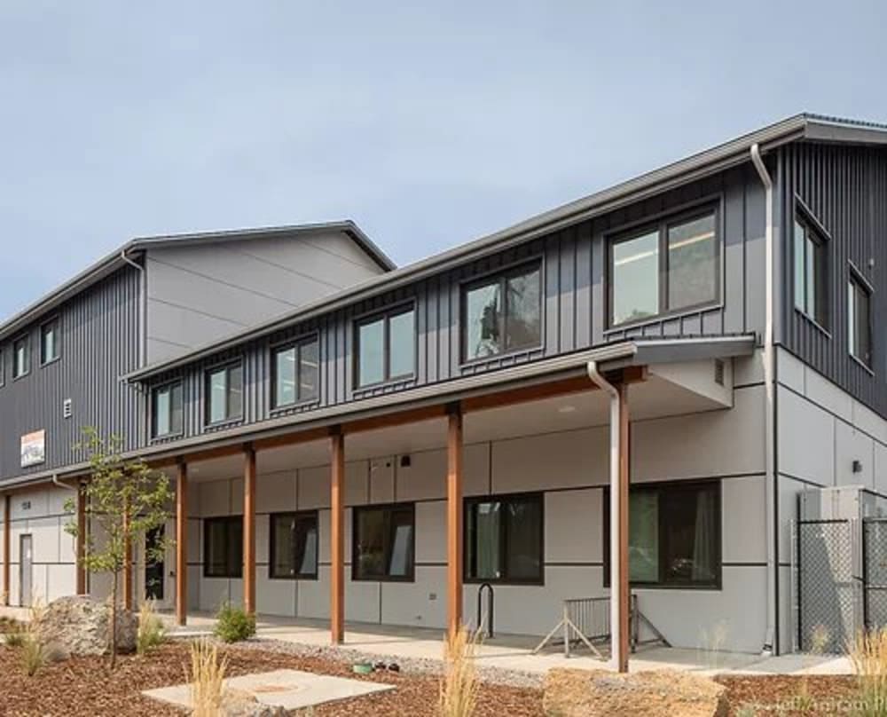 Bend Central CoWorking 150 NE Hawthorne Ave