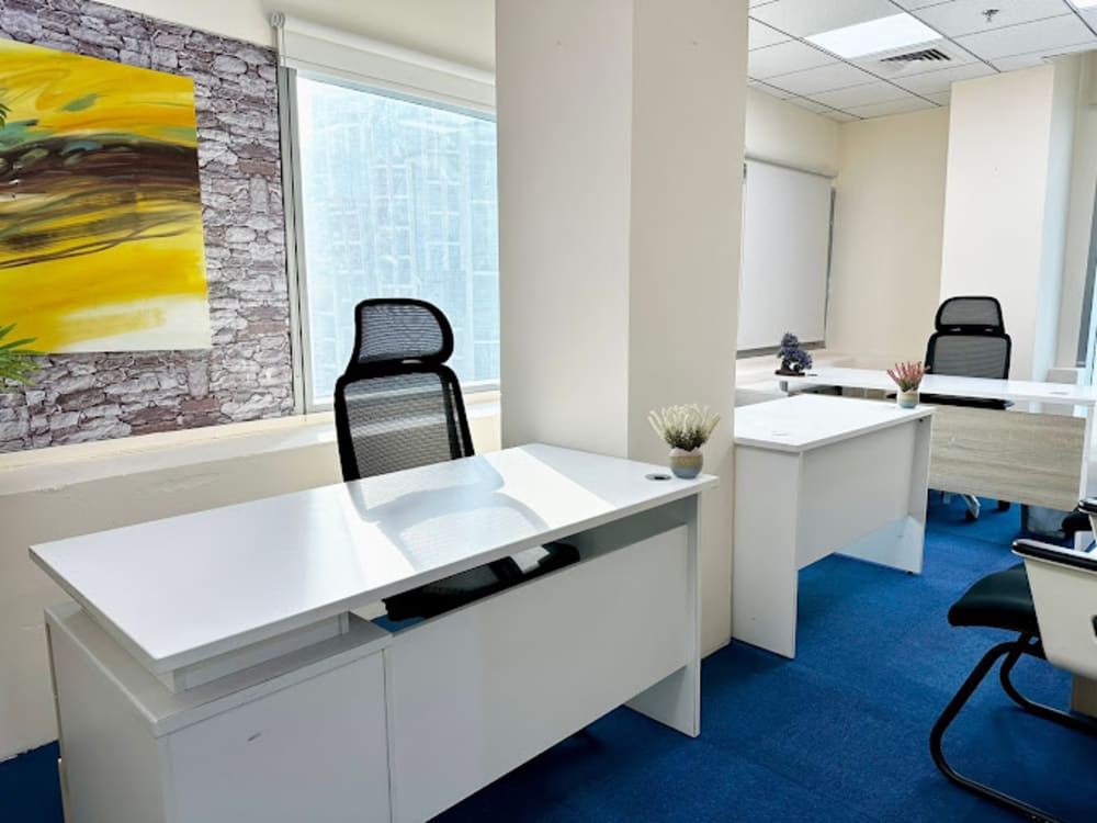 AL EKHTYAR AL MUMAYZ BUSINESS CENTER