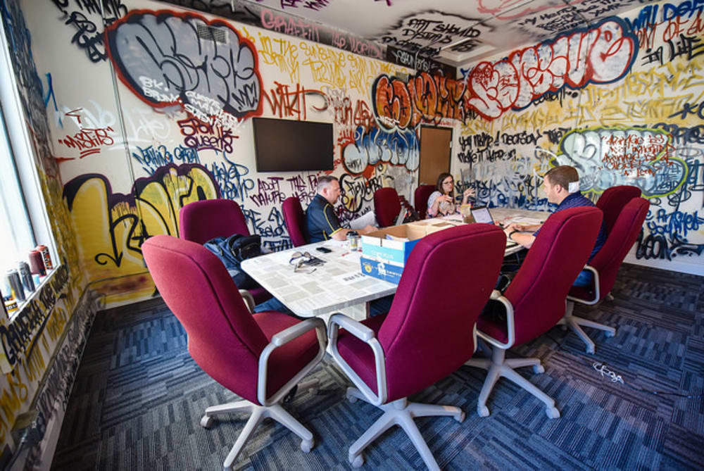 Prairie Den Broadway-Fargo