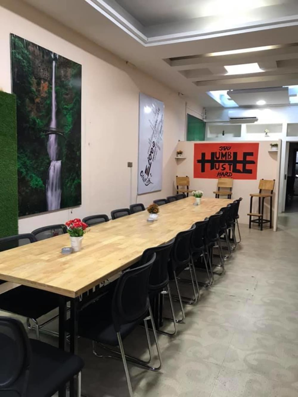 iDEA HUB Coworking Space & Library