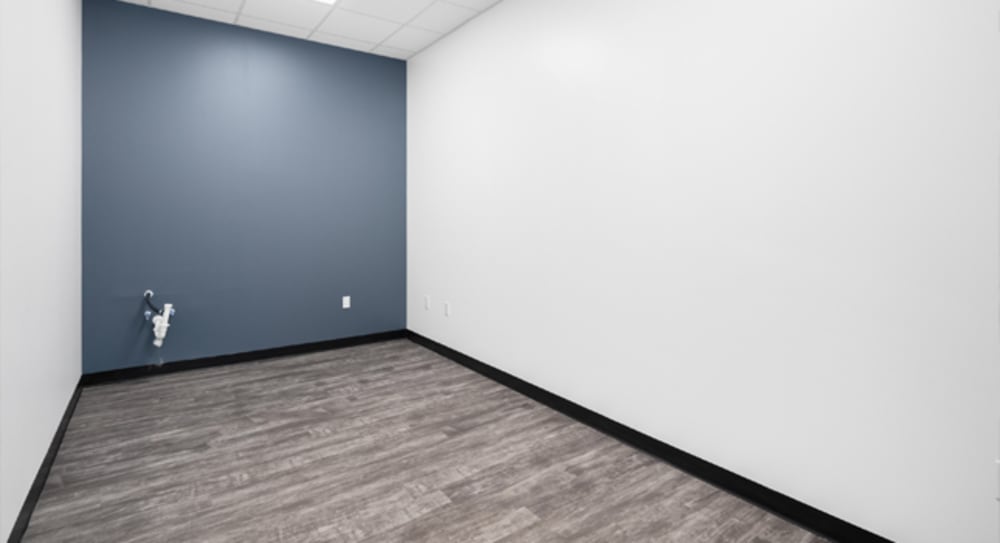 Leezaspace - Hebron Pkwy