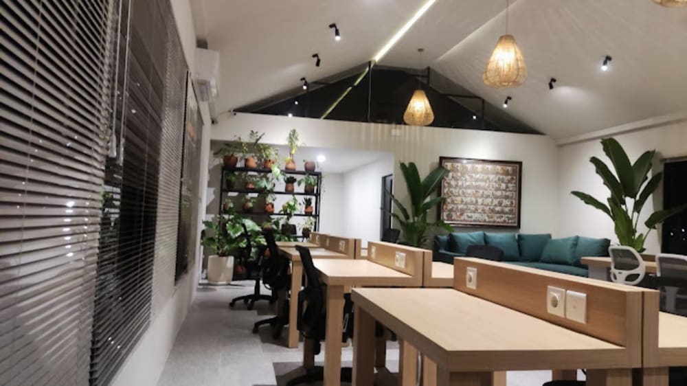 PUCO Rooftop Coworking space Eatery