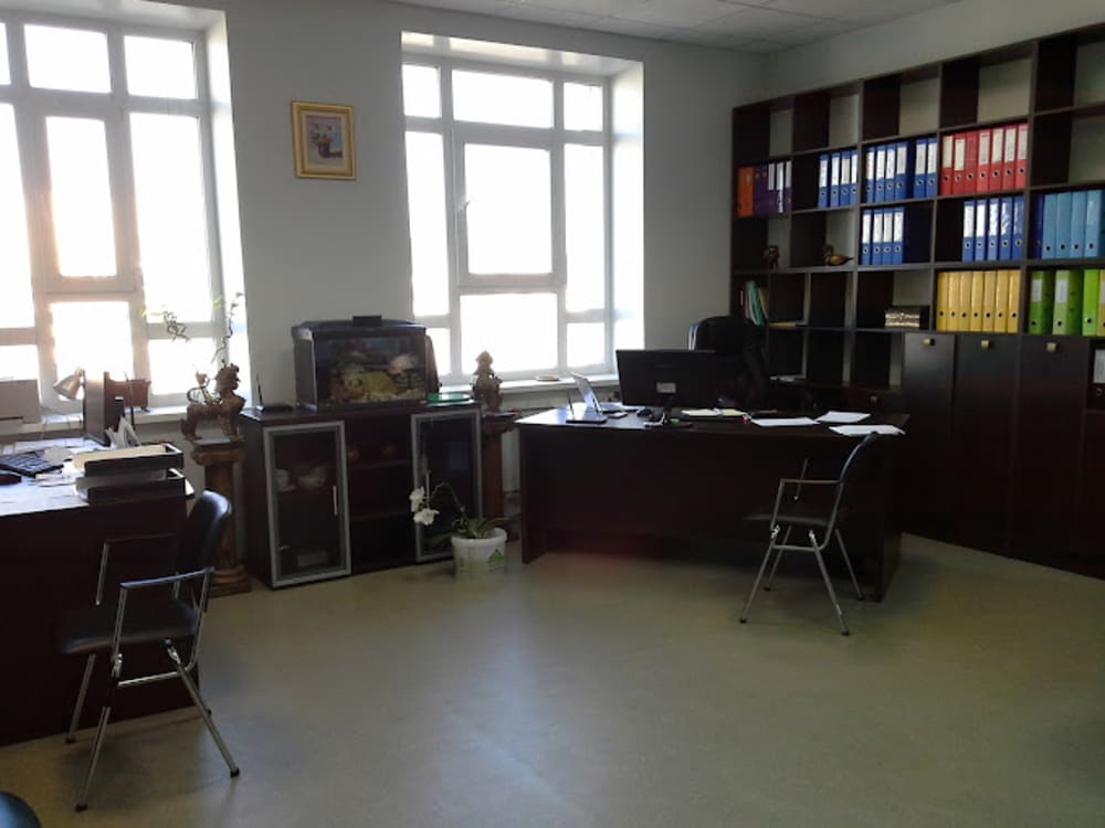 Consul Hall-Ulitsa Rozy