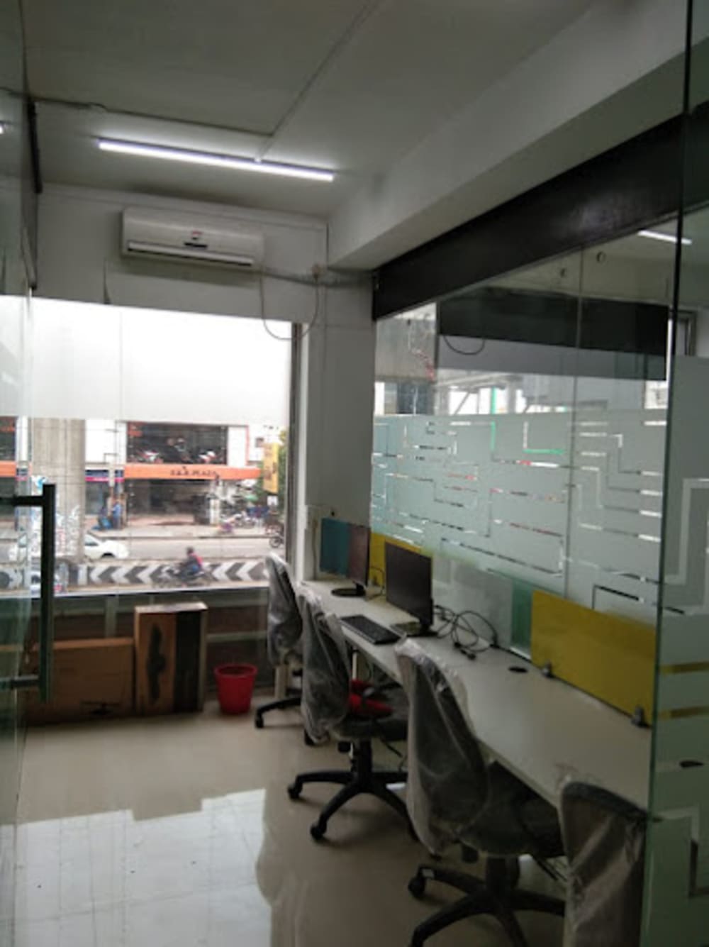 Dhwarco MiniStar workspace Chennai