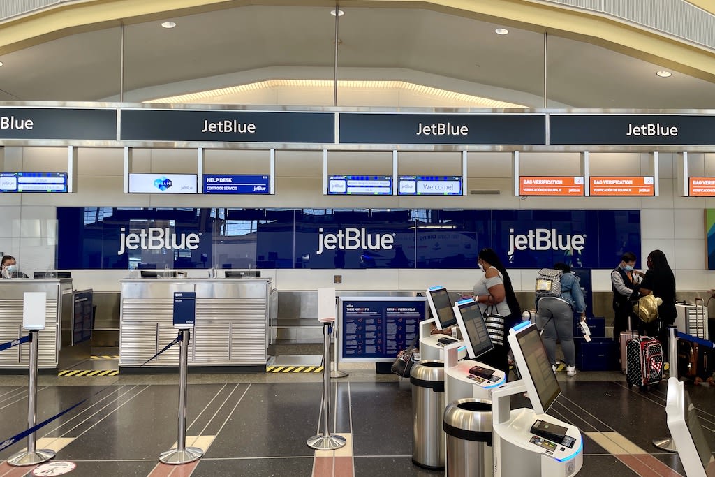 jetblue-to-lower-just-about-1,300-journeys-by-way-of-mid-january