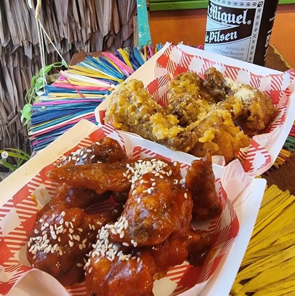 Chichas chicken wings