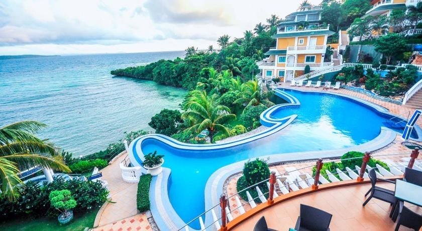 Modern Elegance with Ocean Views — Refined 2BR+Den Penthouse at Monaco Suites, Boracay image 4