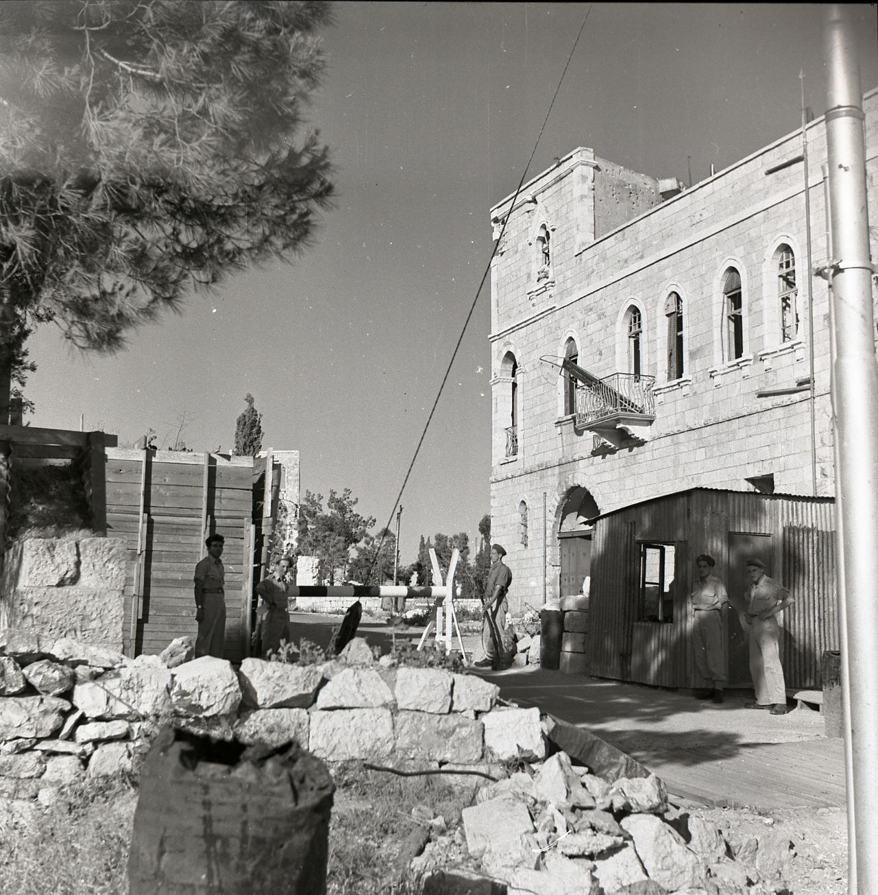 “…And a Wall Through Her Heart” - The City Line that Divided Jerusalem 1948-67, and a Glimpse at Today’s Municipal Borders