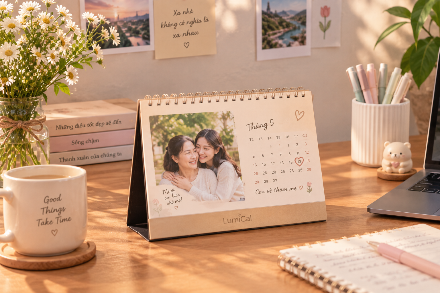 Lịch cá nhân hóa giúp lưu giữ những khoảnh khắc và lời yêu thương trong từng tháng.