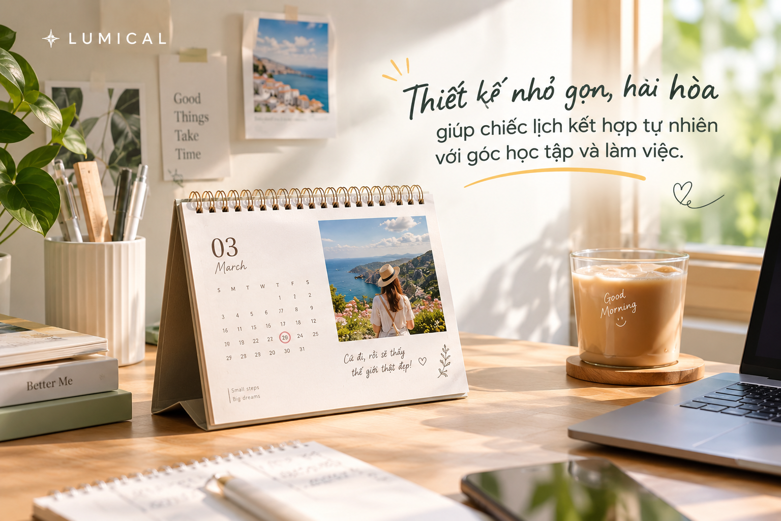 Thiết kế nhỏ gọn, hài hòa giúp chiếc lịch kết hợp tự nhiên với góc học tập và làm việc.