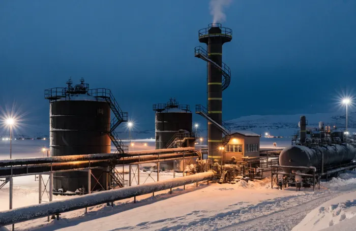 Fuel production using additives