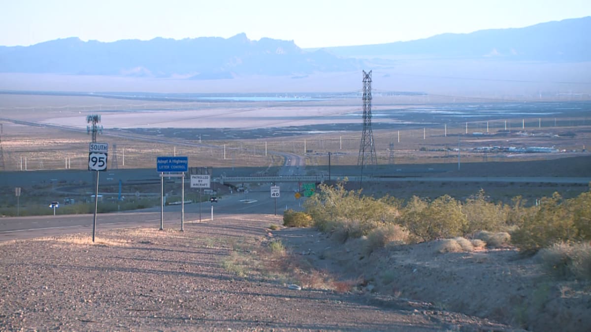 nevada desert highway 95 landscape