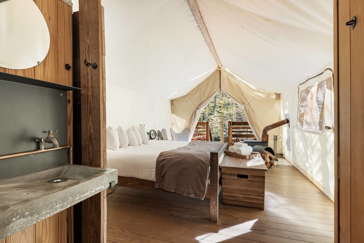 under canvas glamping smoky mountains fall