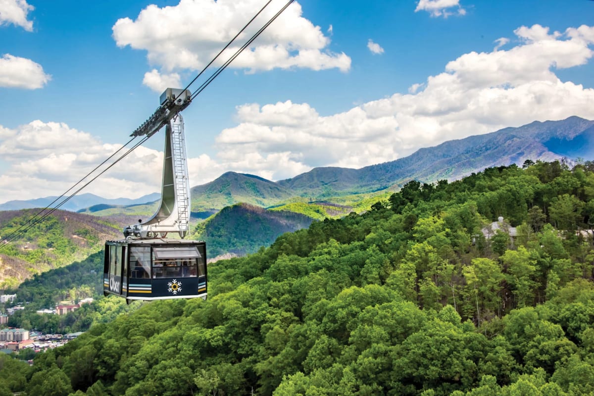 Gatlinburg fall attractions Smoky Mountains