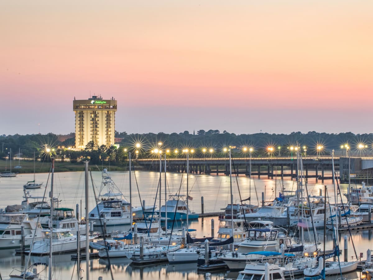 charleston harbor waterfront hotel view