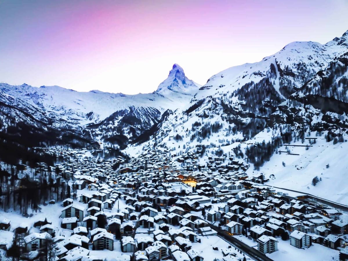 zermatt matterhorn winter skiing village
