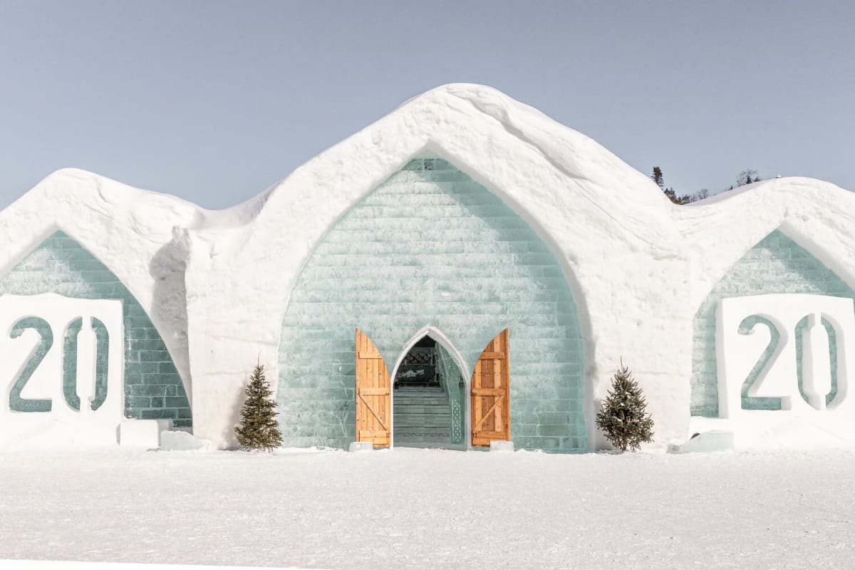 Hotel de Glace ice hotel Quebec winter