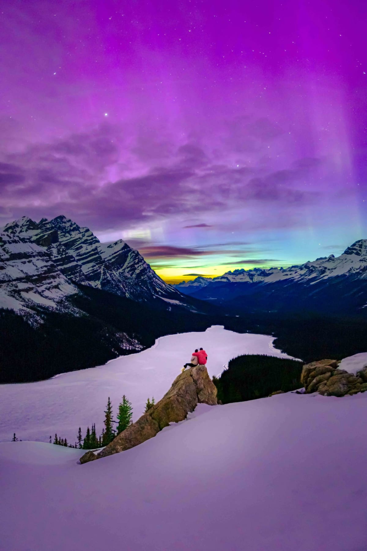 northern lights aurora borealis Banff National Park winter lake