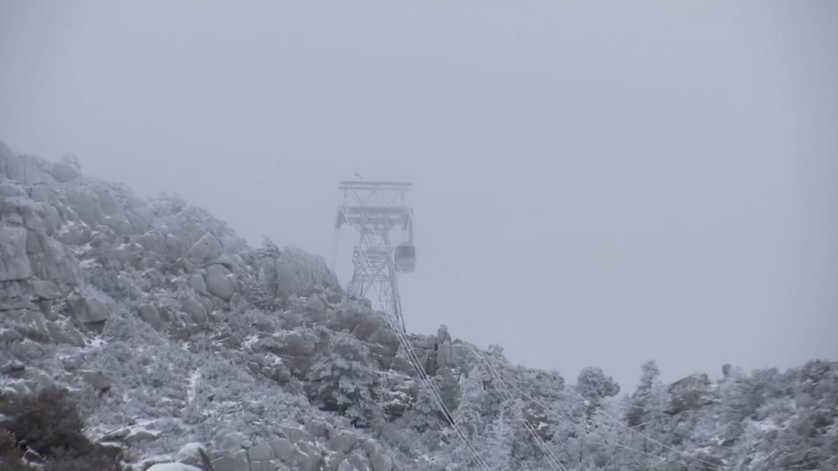 Sandia Peak Tramway winter