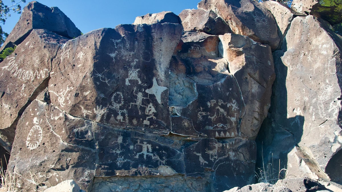 La Cieneguilla petroglyphs Santa Fe basalt