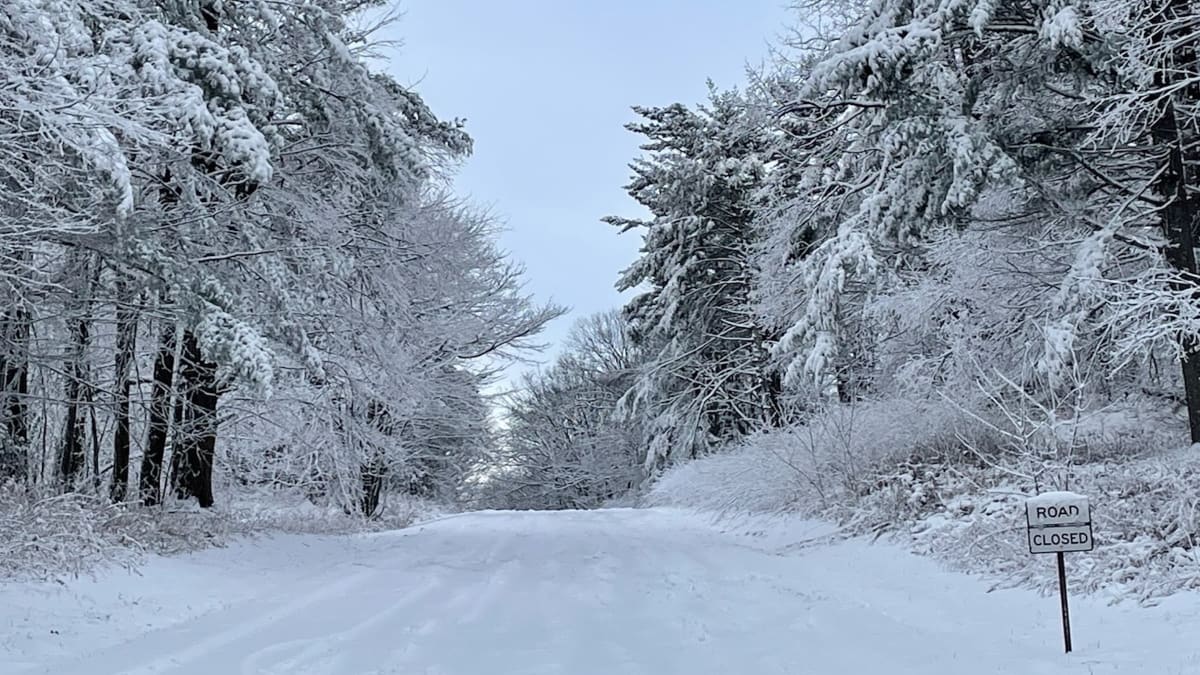 blue ridge parkway winter snow closed road