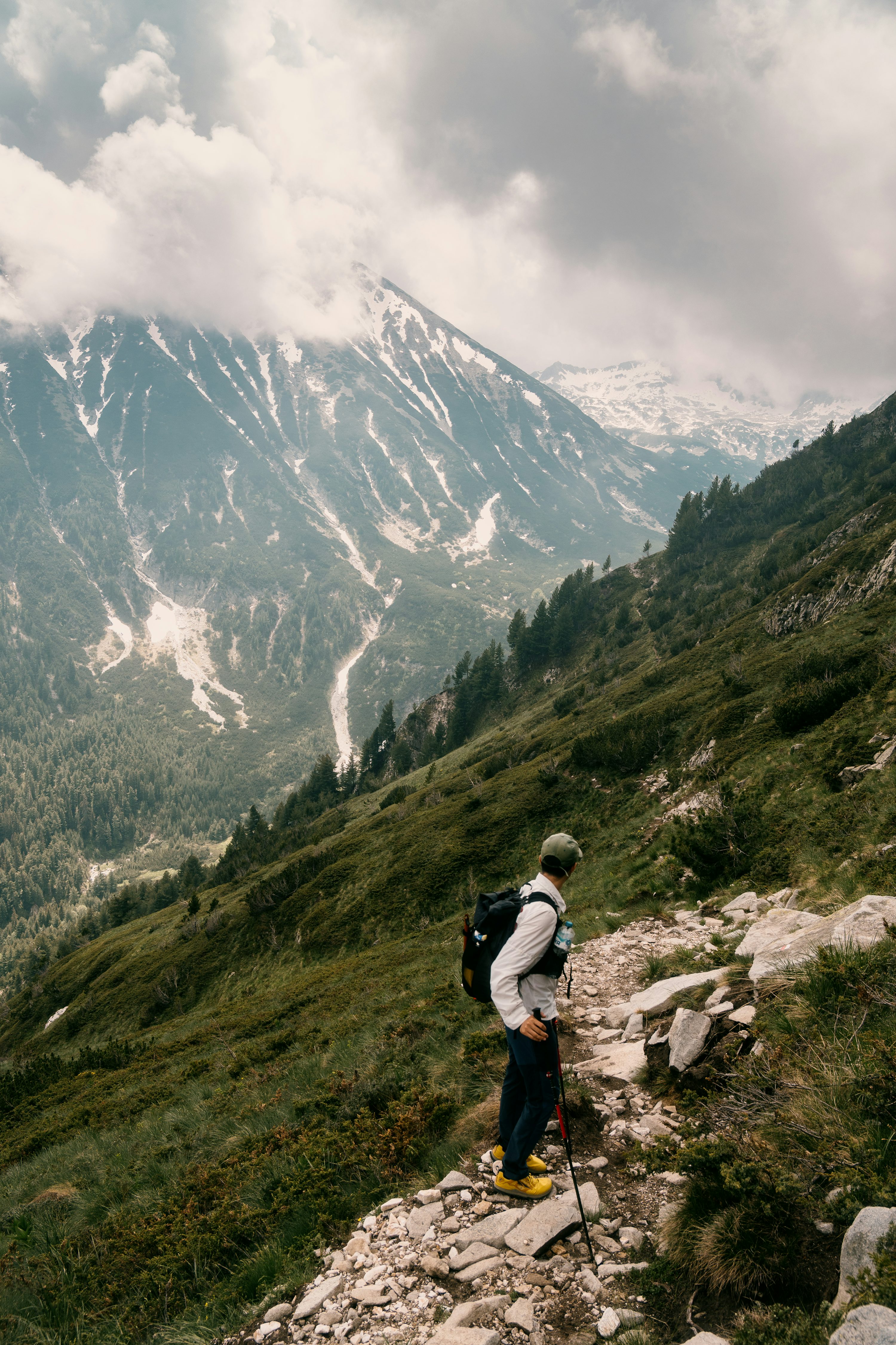 hiking scenic mountain trail