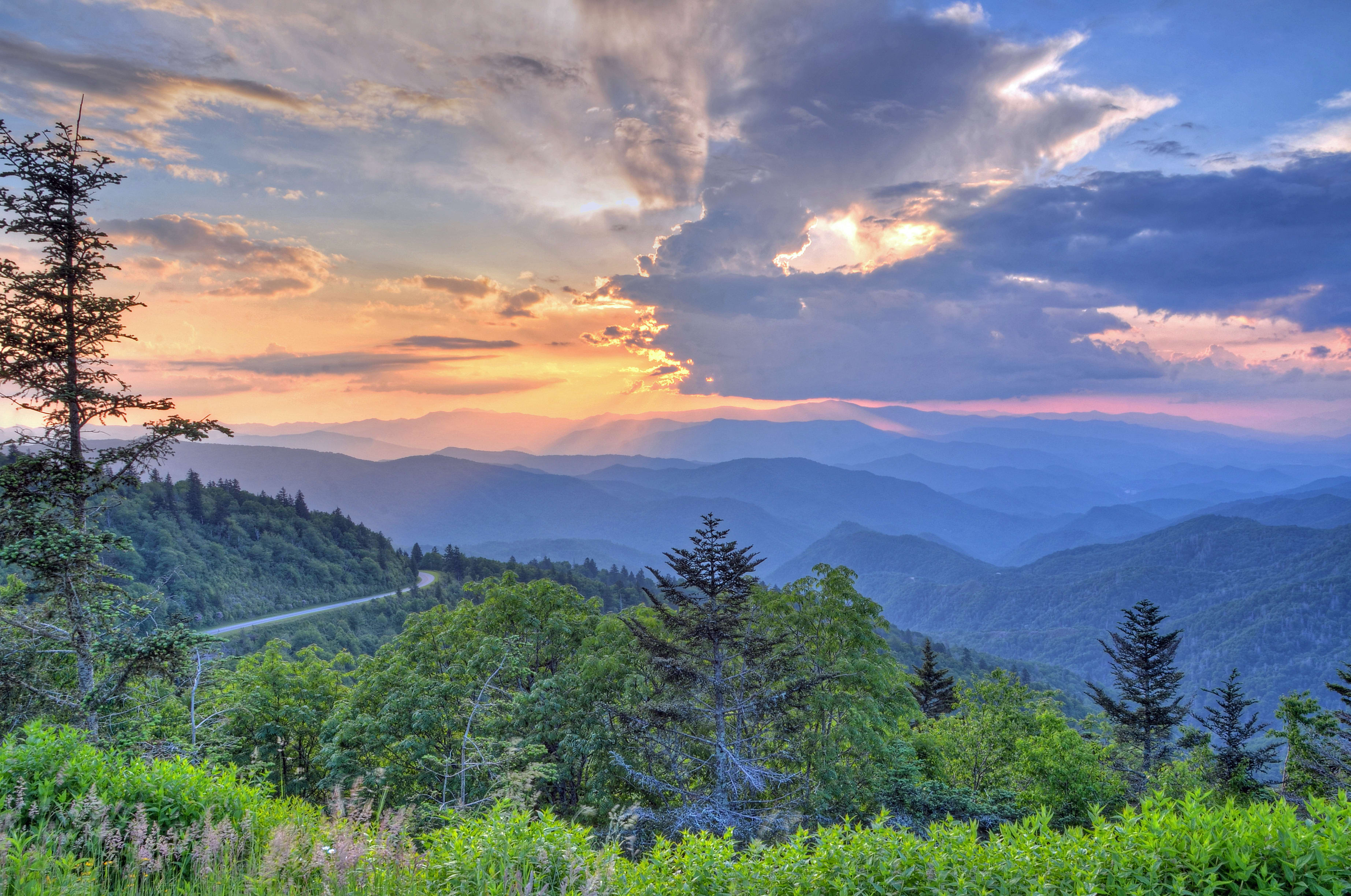 blue ridge parkway mountain scenery