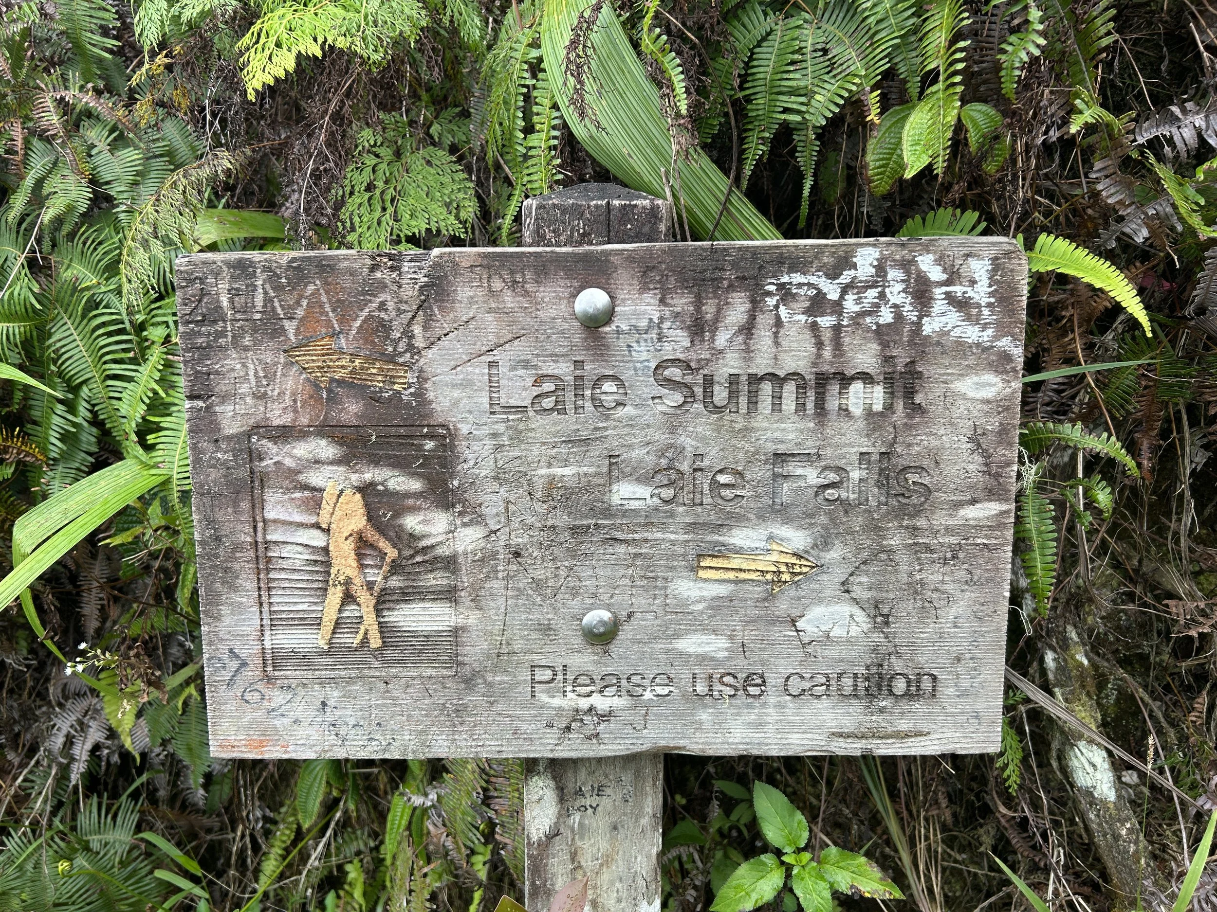 Laie Falls trail