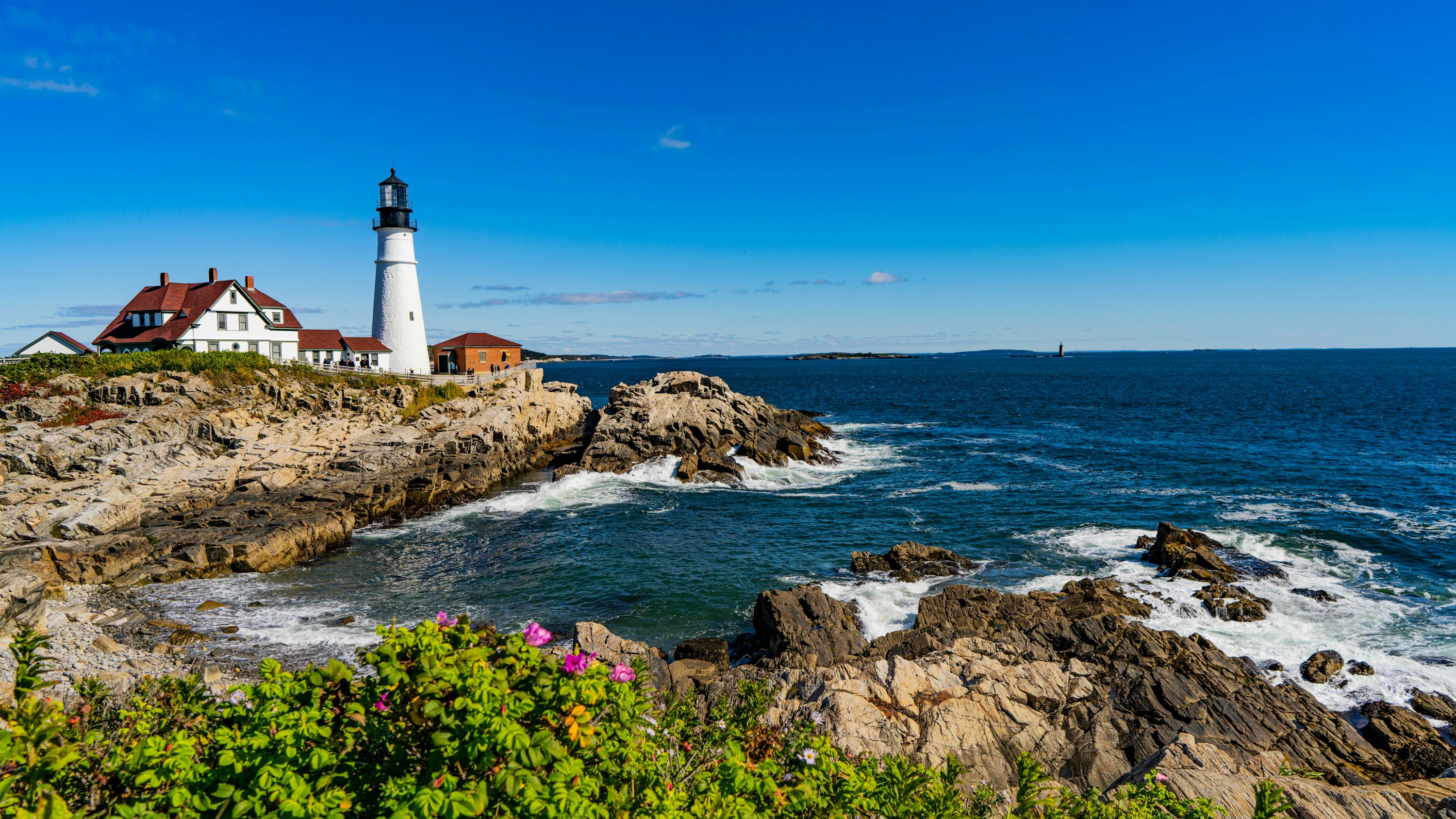 Maine rocky coastline lighthouse