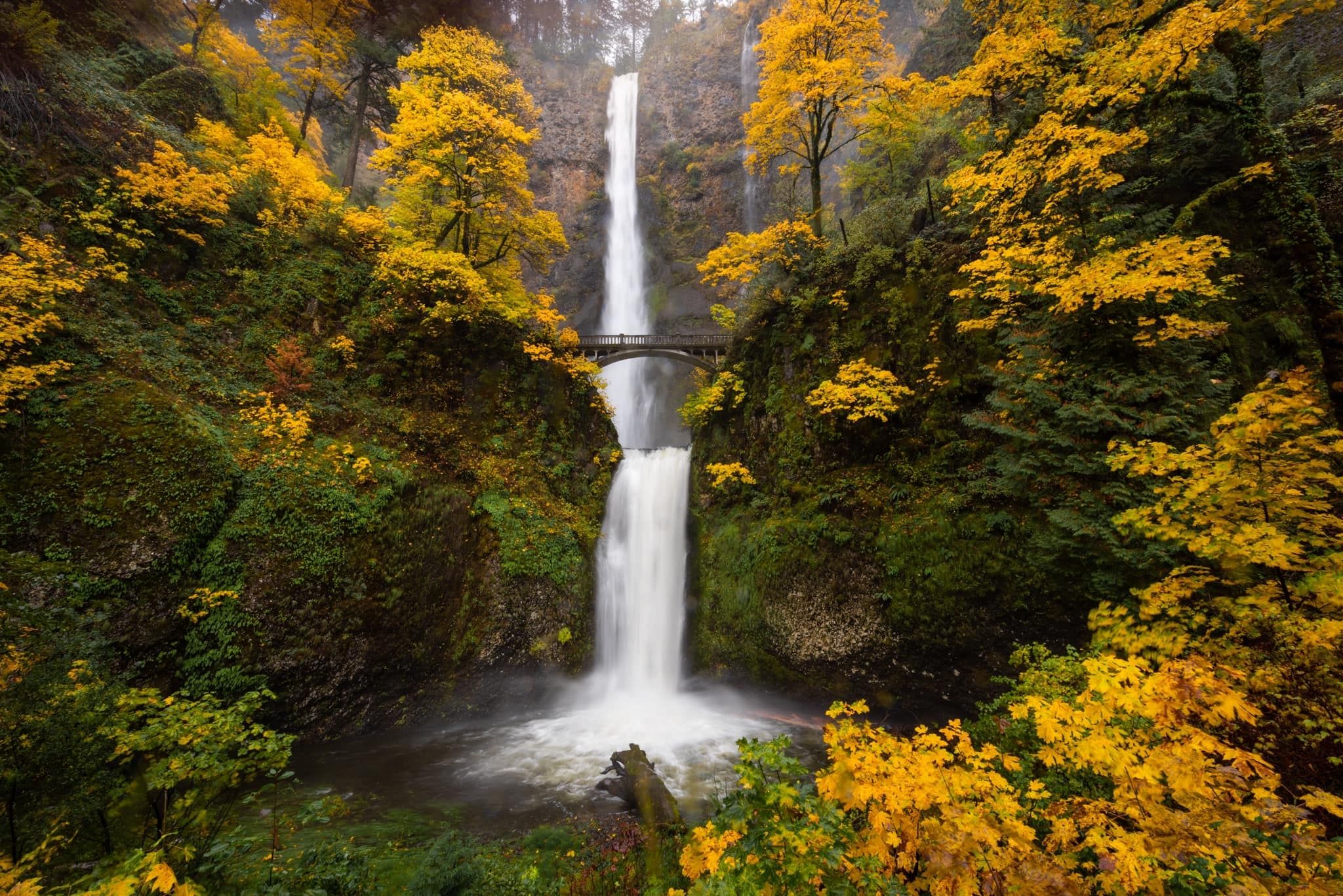 Columbia River Gorge autumn waterfalls