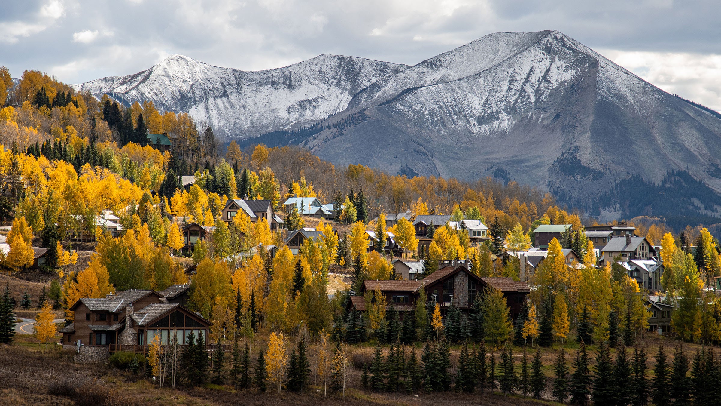 cozy mountain lodge aspen fall foliage