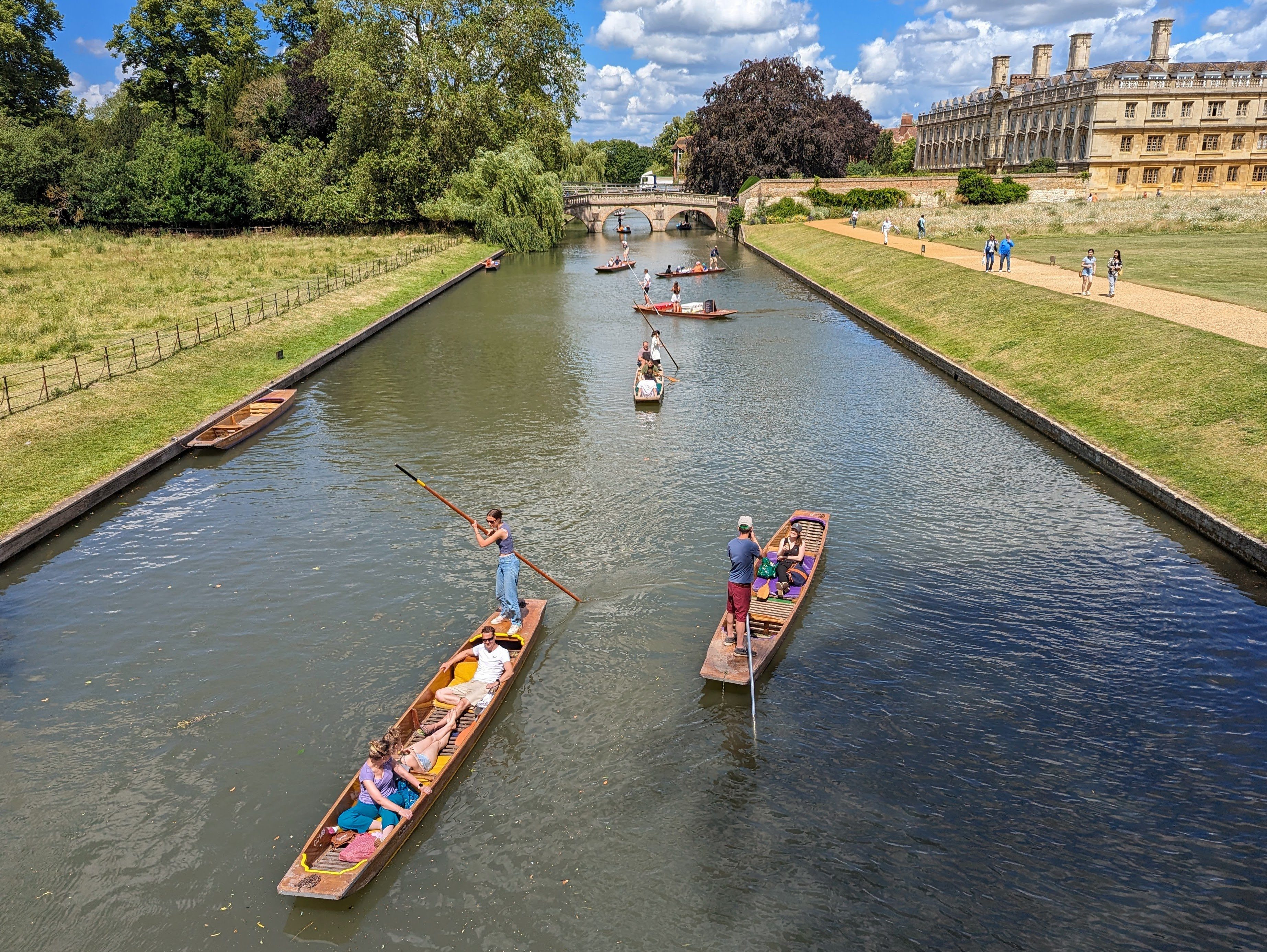 Cambridge river Cam punting