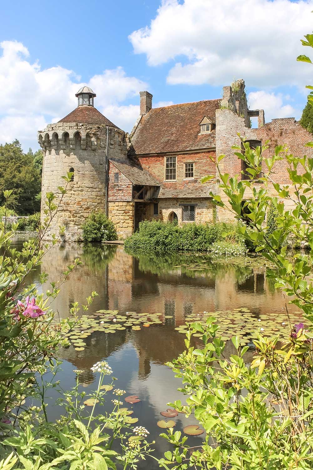 Scotney Castle moated romantic