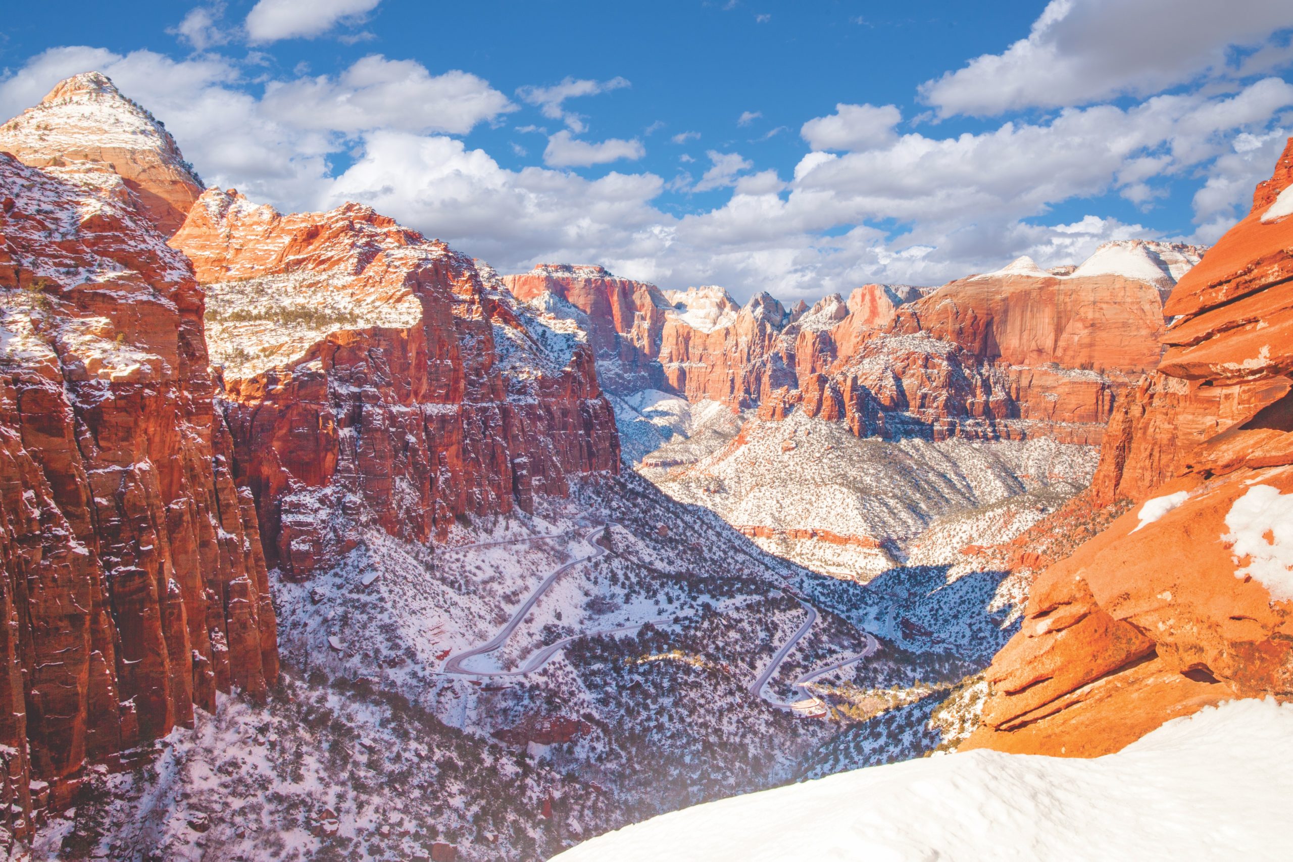 zion national park utah cliffs