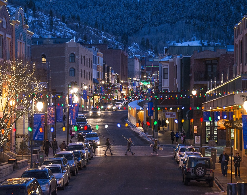 cozy mountain towns to visit in fall