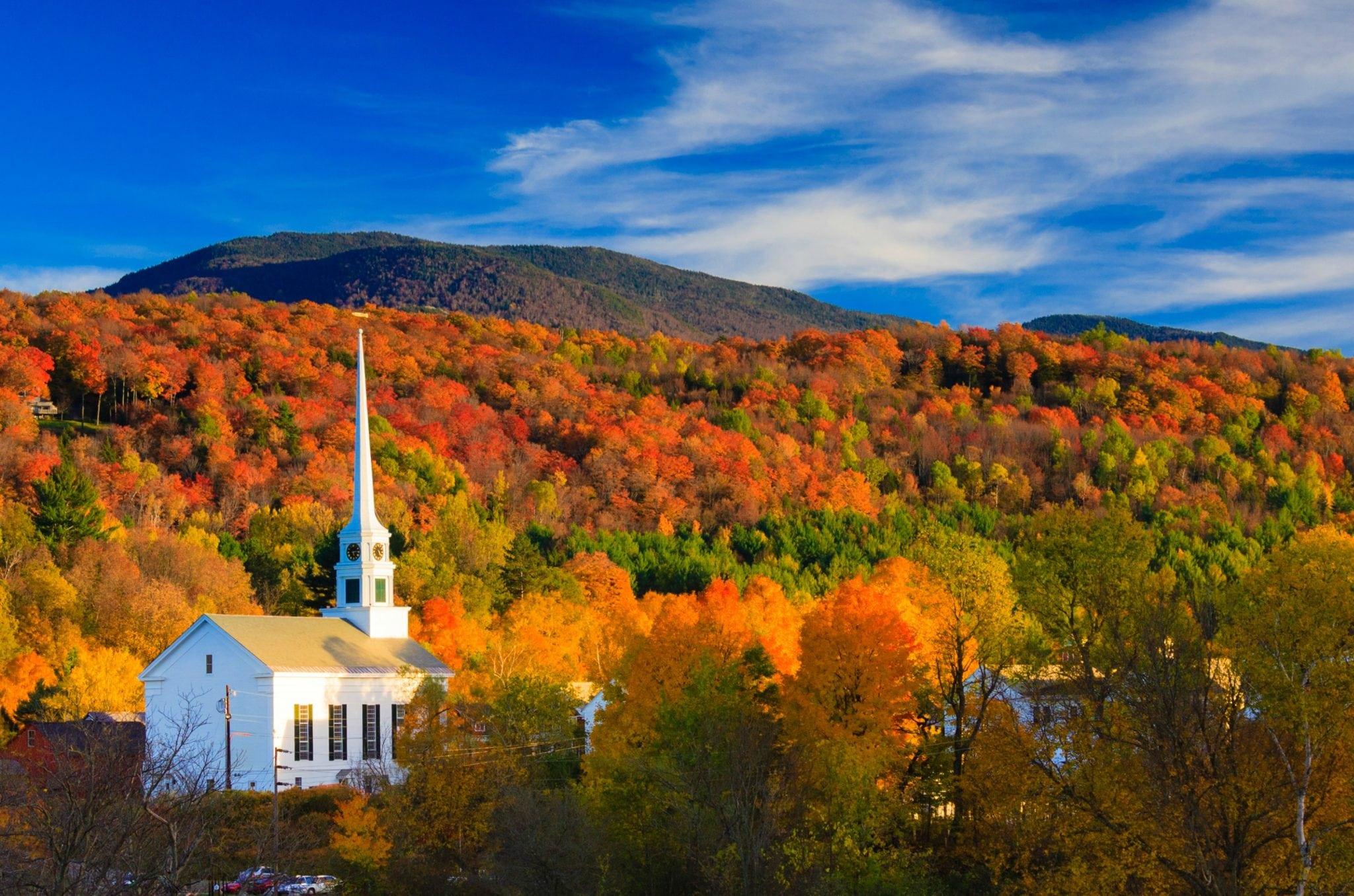 stowe vermont mount mansfield fall colors