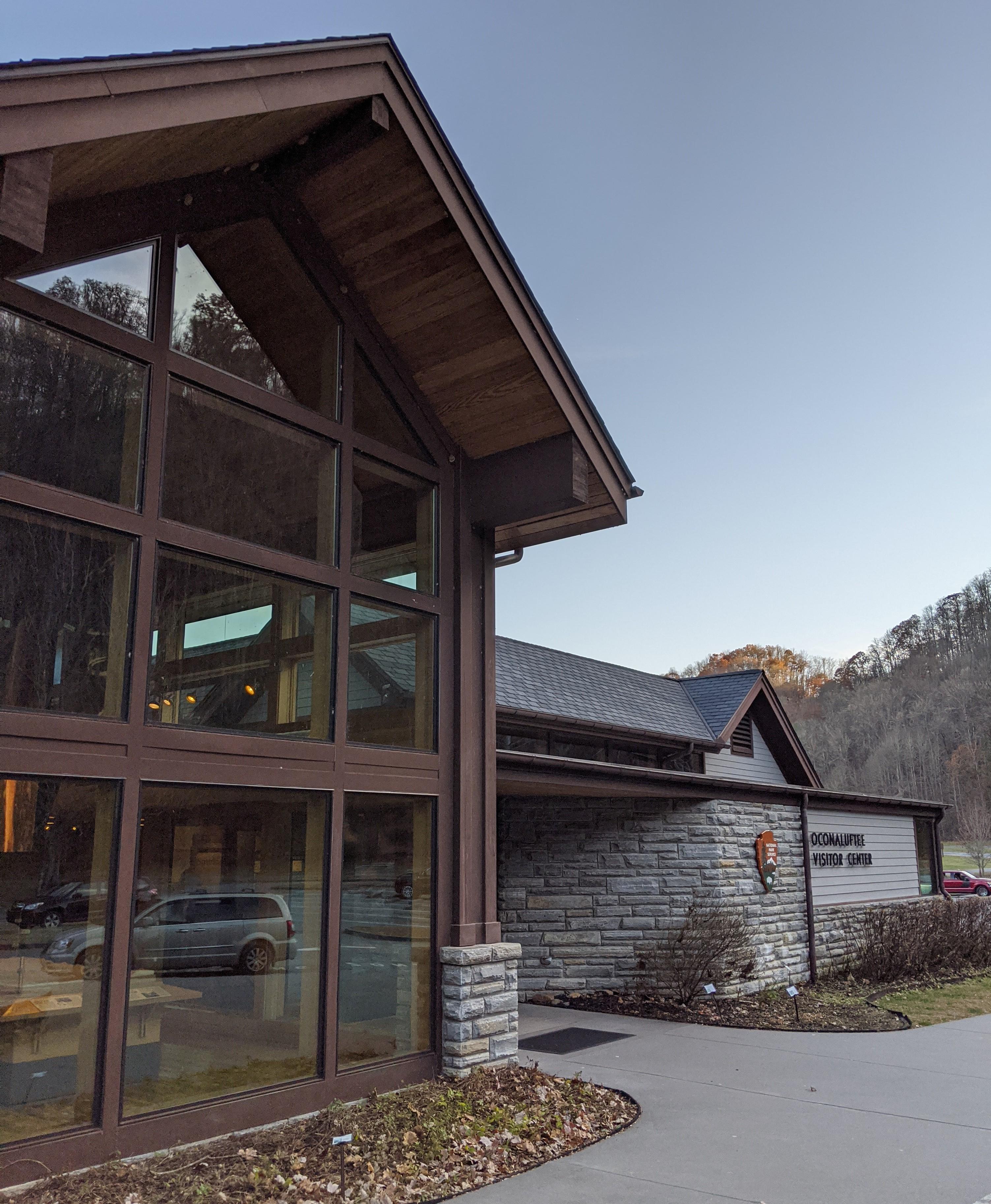 smoky mountains visitor center information maps